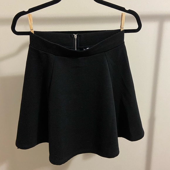 H&M Divided Black Skater Skirt Small - Picture 1 of 5